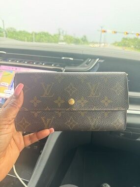 Louis Vuitton Brown Monogram Zippy Wallet